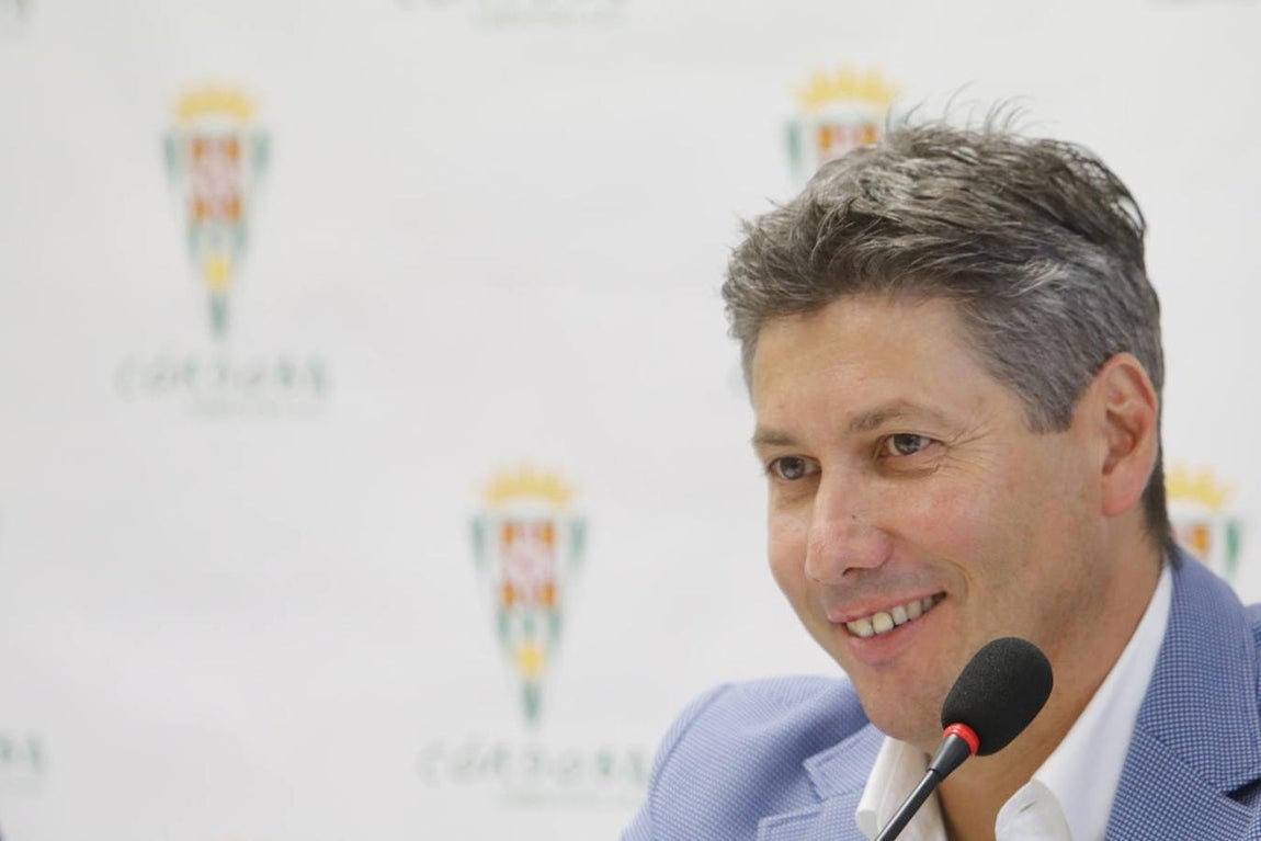 El día uno de Enrique Martín, en imágenes