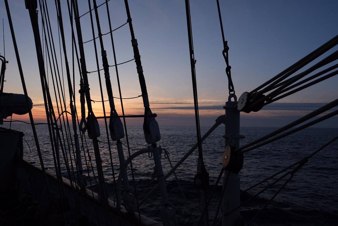 Fotos: Se acerca el fin del crucero de instrucción para la dotación de Elcano