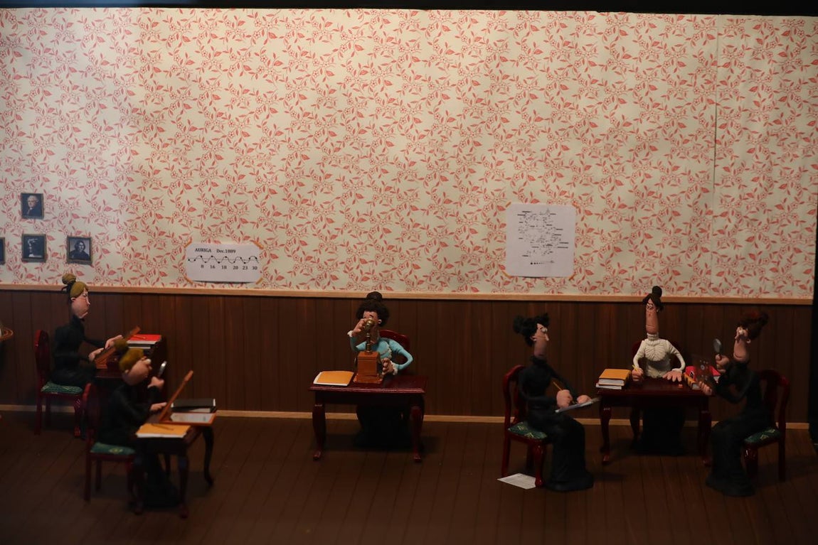 FOTOS: Exposición &#039;Grandes mujeres de la Plastihistoria&#039; en Cádiz