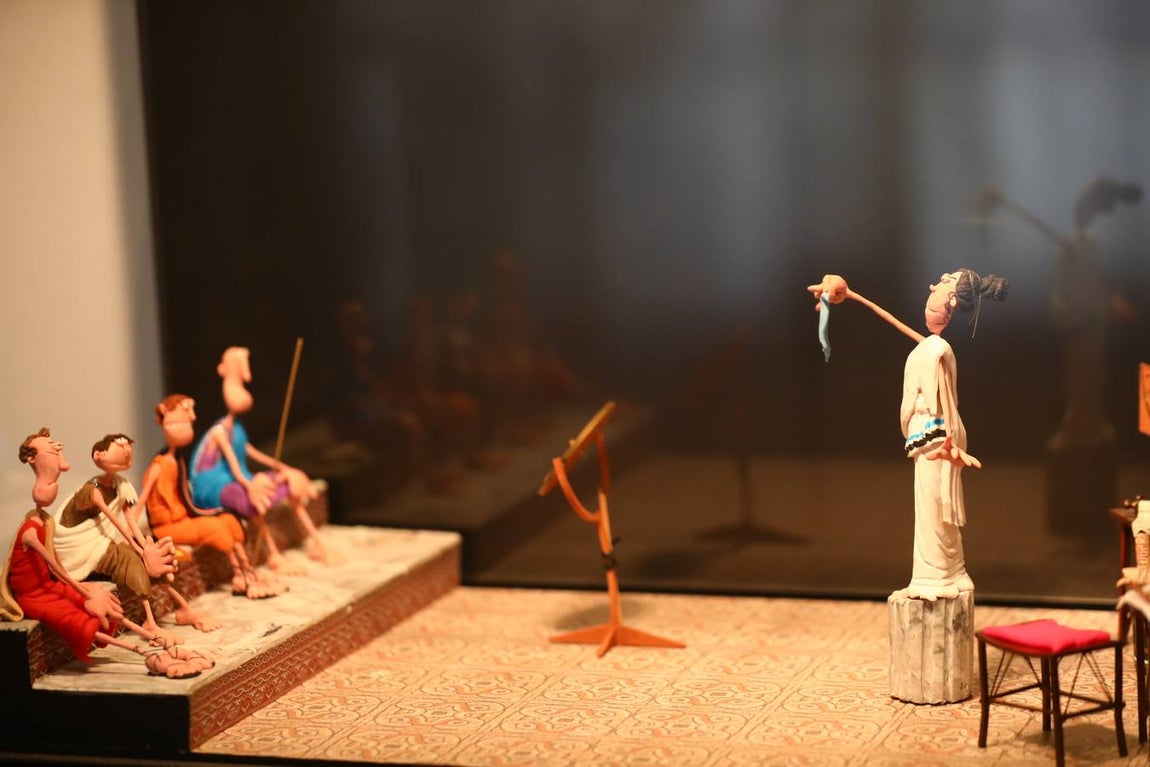 FOTOS: Exposición &#039;Grandes mujeres de la Plastihistoria&#039; en Cádiz