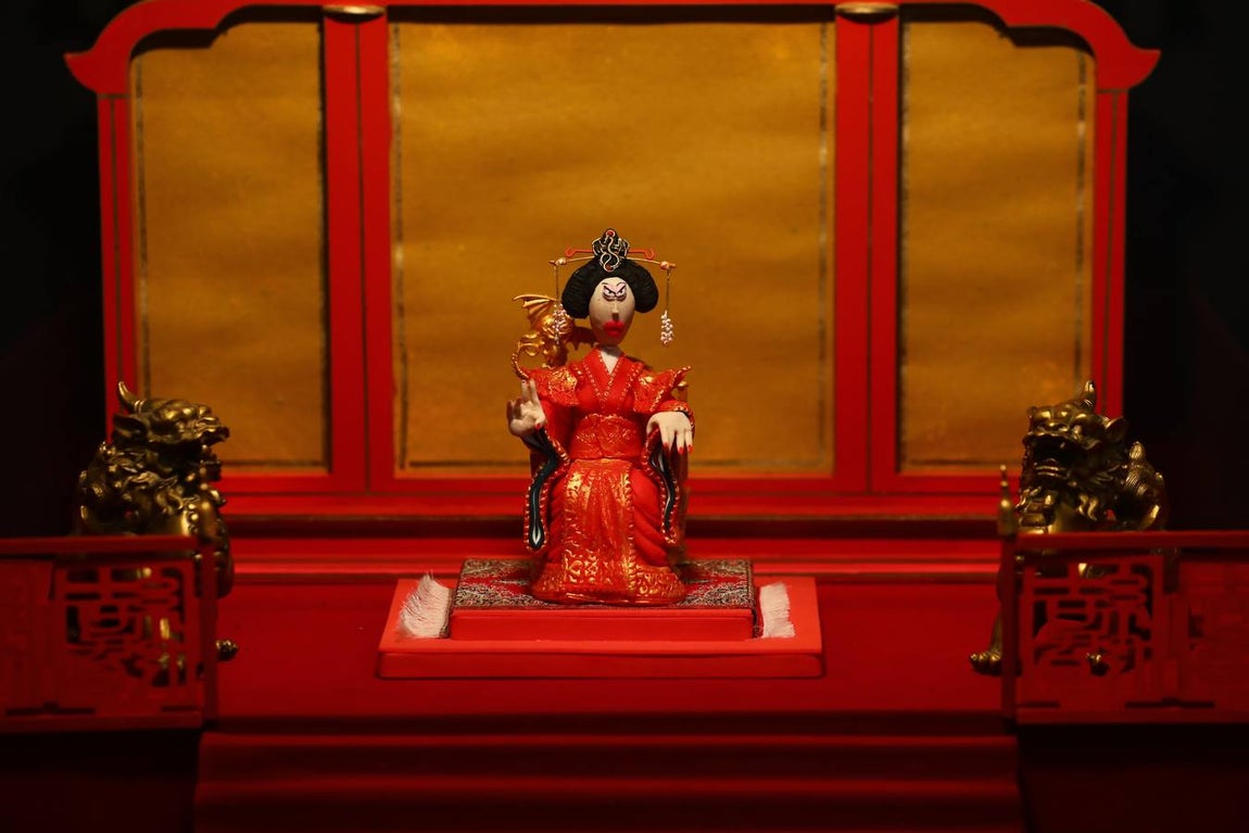 FOTOS: Exposición &#039;Grandes mujeres de la Plastihistoria&#039; en Cádiz