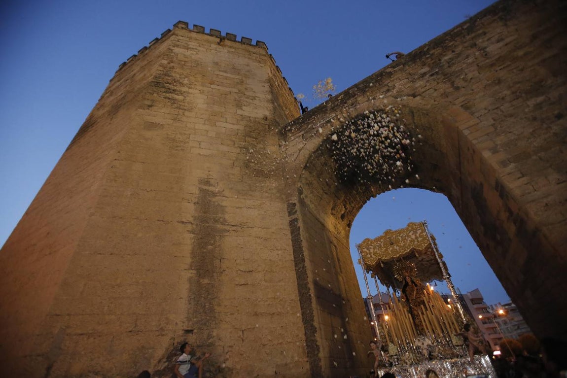 La procesión de la Virgen del Carmen de San Cayetano en Córdoba, en imágenes