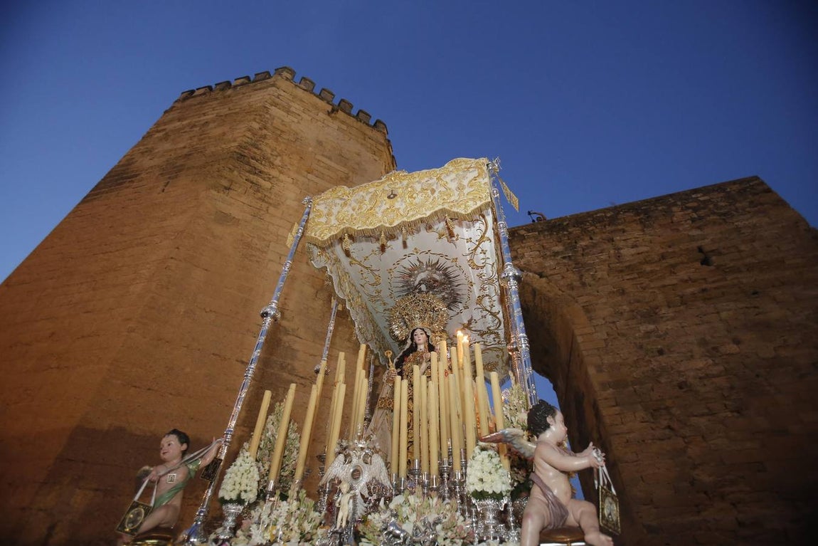 La procesión de la Virgen del Carmen de San Cayetano en Córdoba, en imágenes