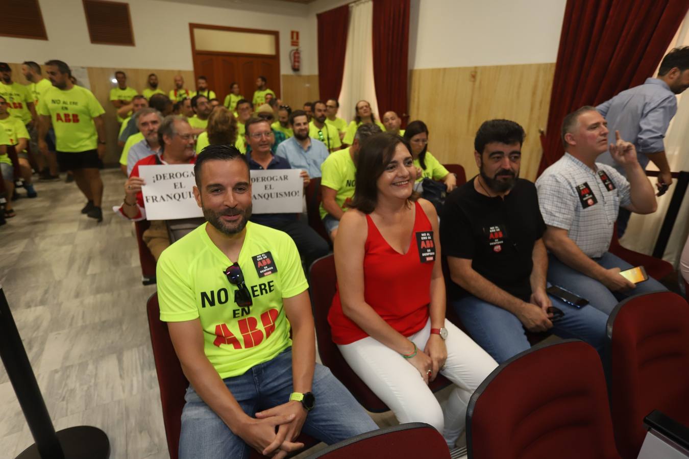 El pleno del Ayuntamiento en Córdoba, en imágenes