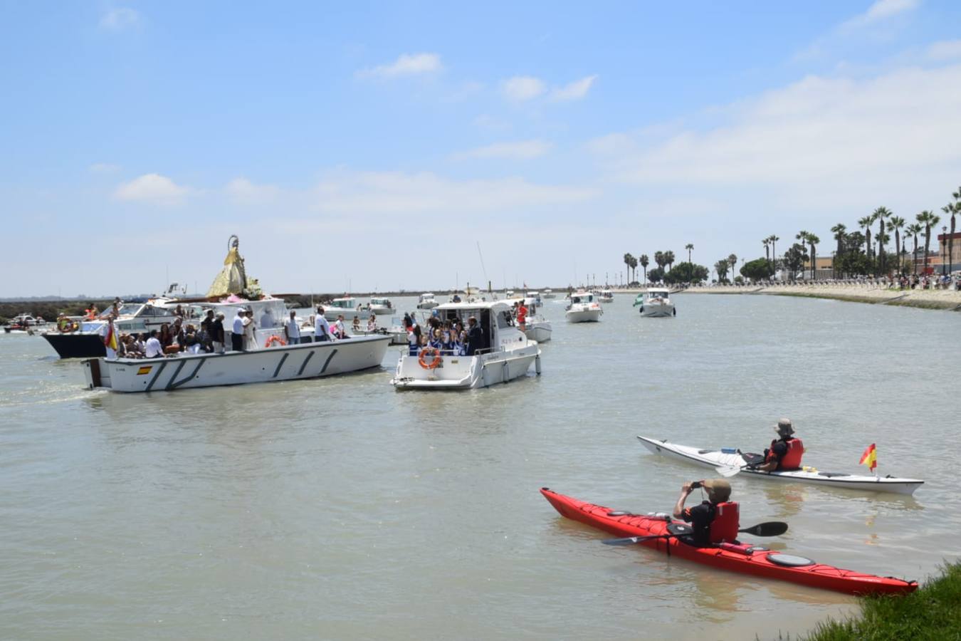 Procesión de la Virgen del Carmen por San Fernando