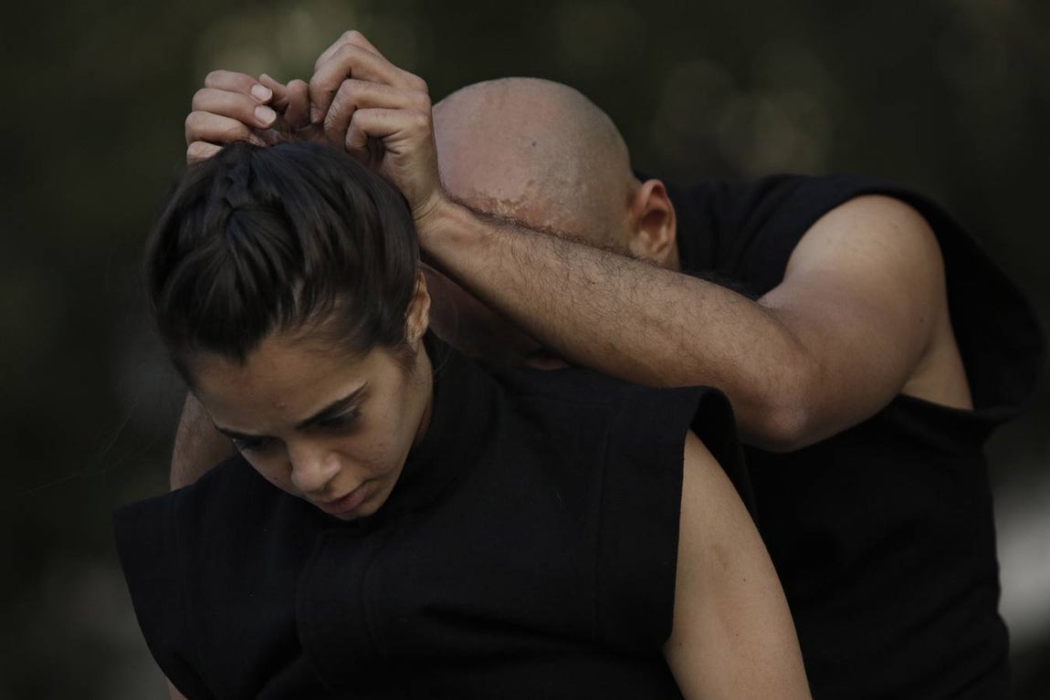 En imágenes, representación del espectáculo de danza «Uncia»