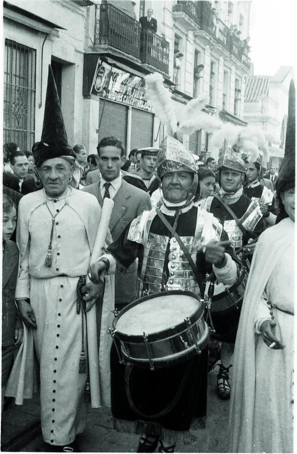 Imágenes de la Macarena en blanco y negro