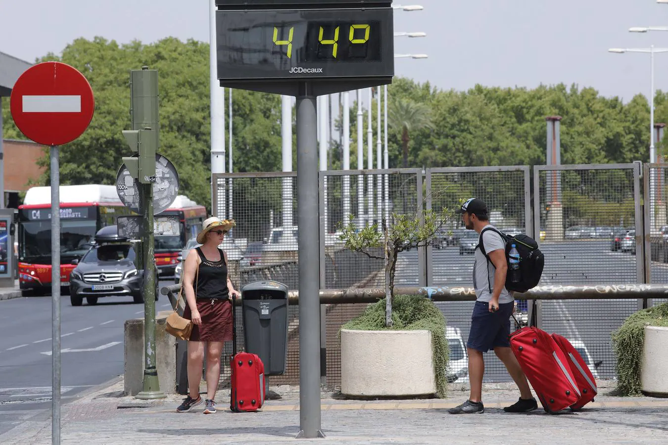En imágenes: Sevilla estrena el calor del verano 2019