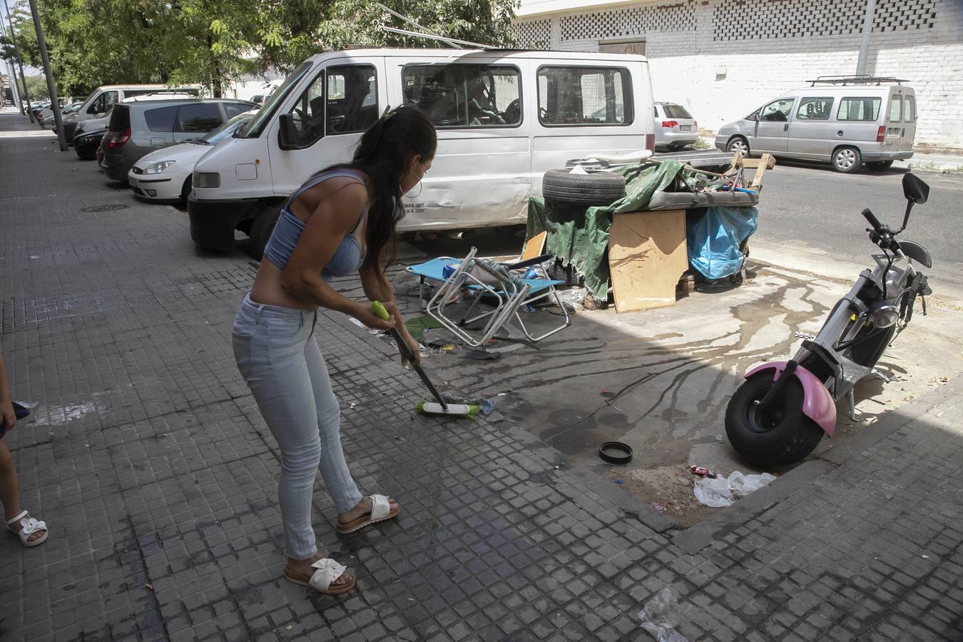 Un día en el barrio cordobés de Las Moreras, en imágenes