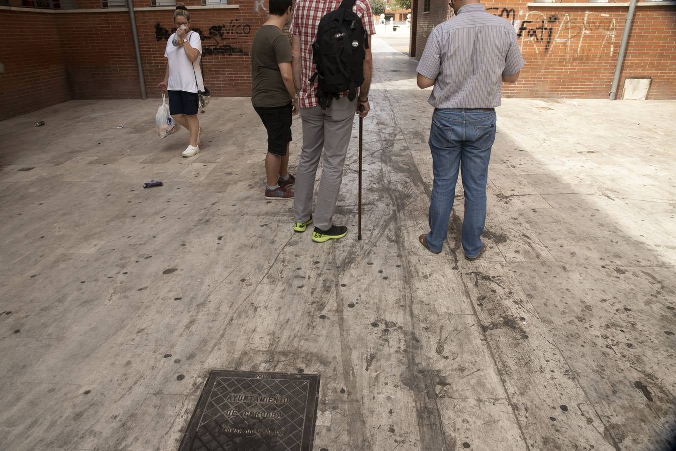 Un día en el barrio cordobés de Las Moreras, en imágenes