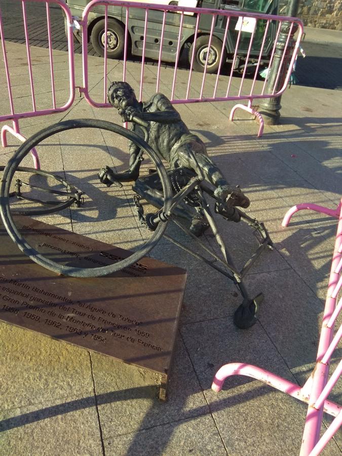 La escultura, este domingo por la mañana. 