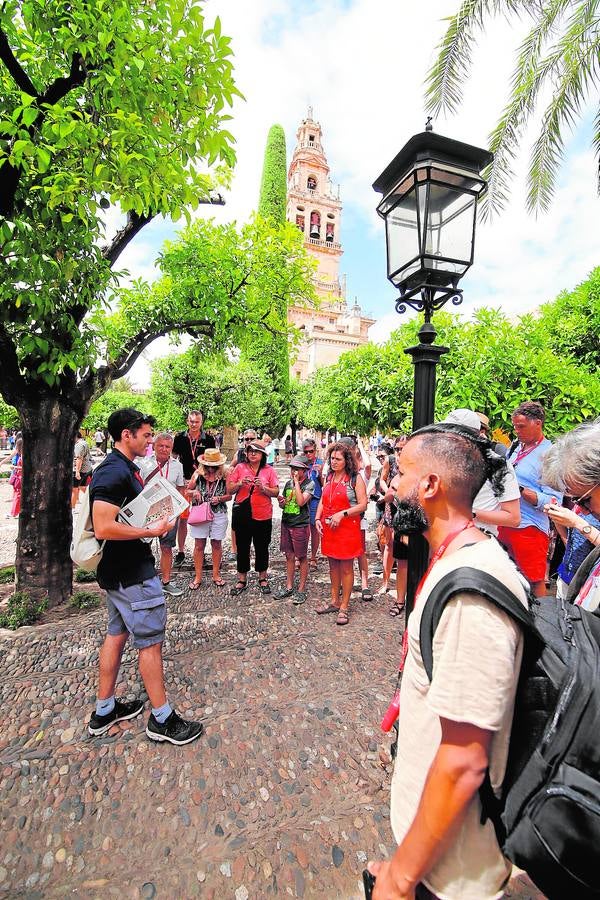 Visitas turísticas guiadas en Córdoba, en imágenes