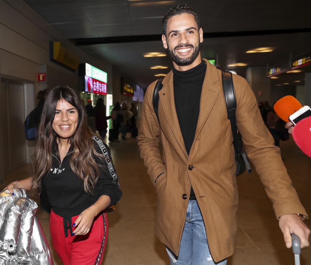 Isa Pantoja y Asraf. Isa Pantoja también ha acudido a la celebración de su madre para acompañarla en este día tan especial. La hija de la tonadillera ha acudido junto a su actual pareja, Asraf