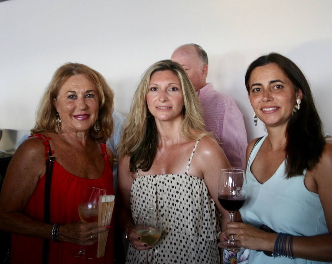 Chus, Rocío Martínez y Sonia Ferrero.