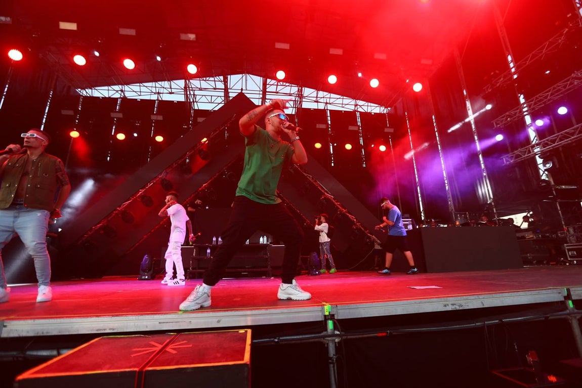 FOTOS: La primera noche de Puro Latino incendia El Puerto