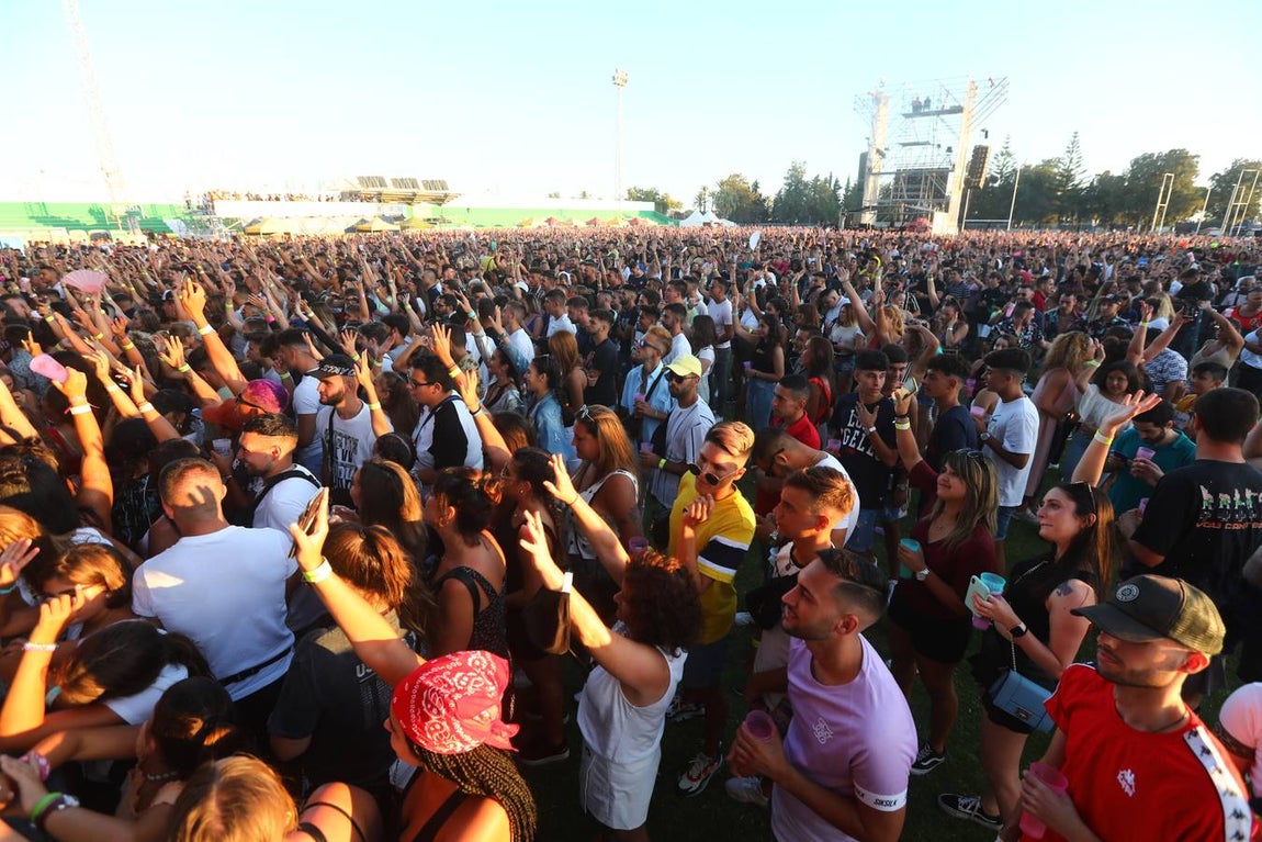 FOTOS: La primera noche de Puro Latino incendia El Puerto