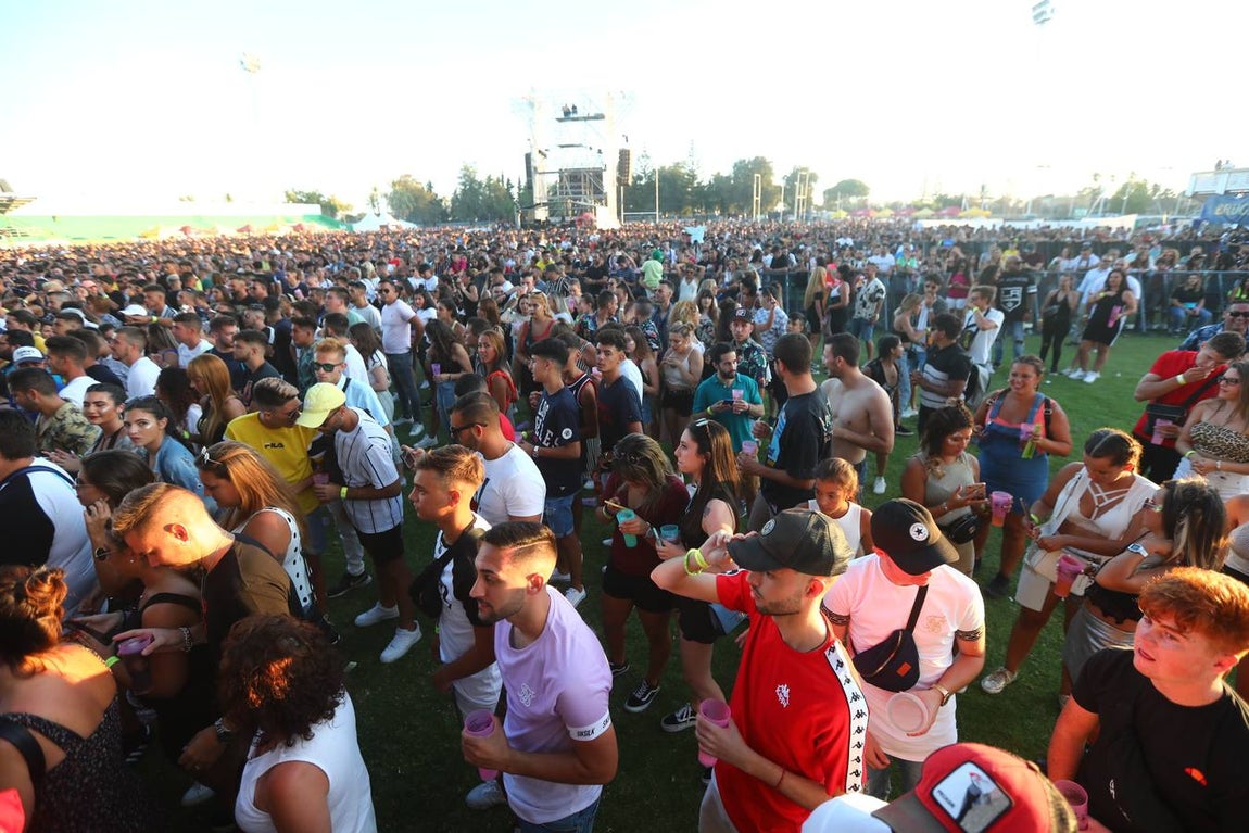 FOTOS: La primera noche de Puro Latino incendia El Puerto