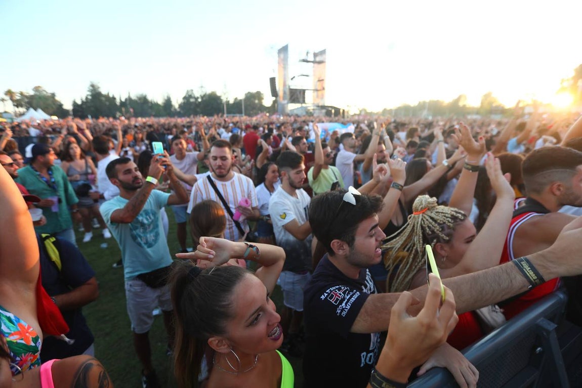 FOTOS: La primera noche de Puro Latino incendia El Puerto