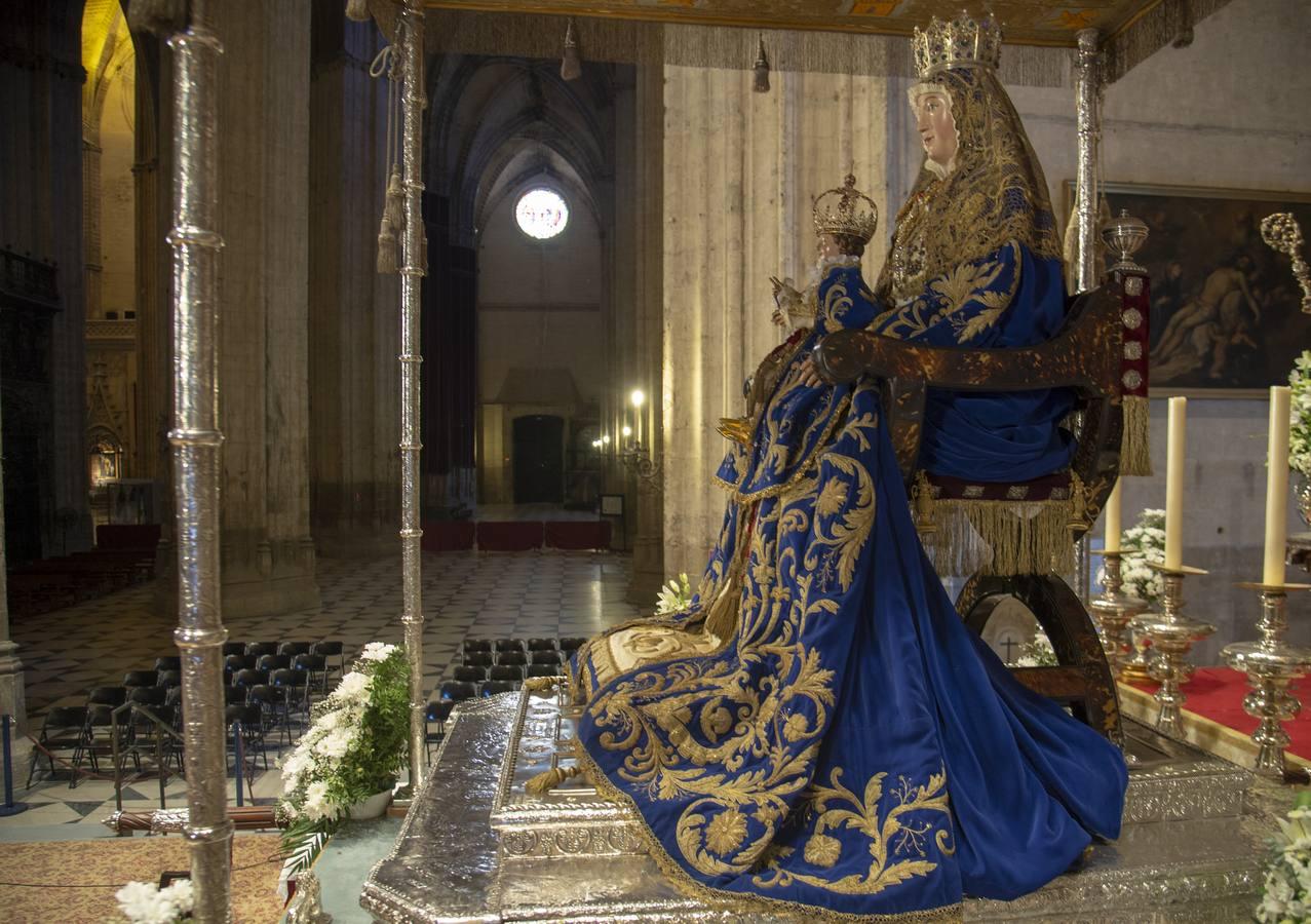 La Virgen de los Reyes en el altar del Jubileo