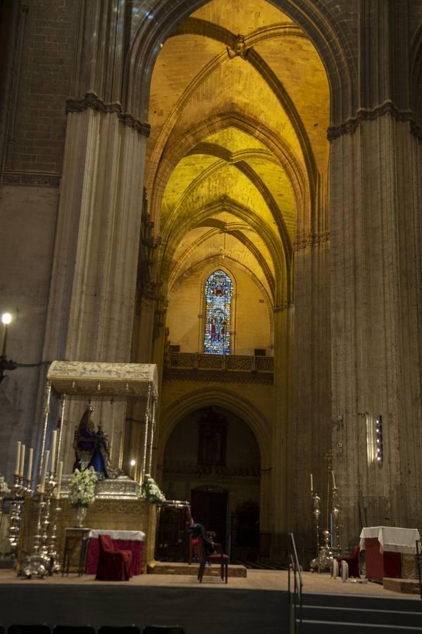 La Virgen de los Reyes en el altar del Jubileo