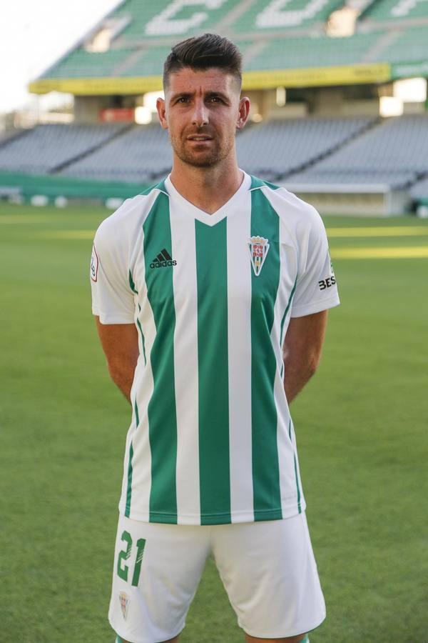 Así es la nueva equipación del Córdoba CF, en imágenes