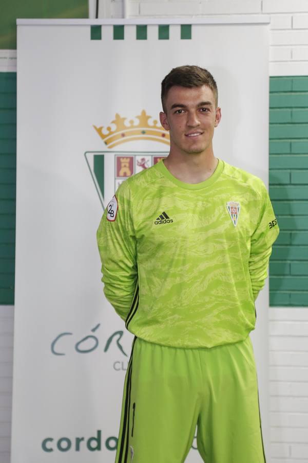 Así es la nueva equipación del Córdoba CF, en imágenes