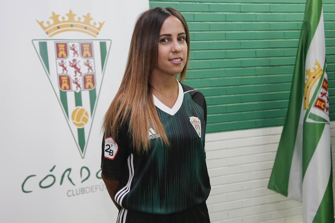 Así es la nueva equipación del Córdoba CF, en imágenes