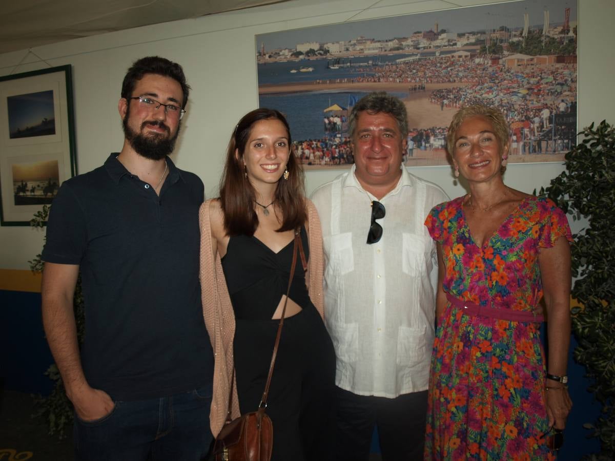 Ignacio Merino, Inés y David de Cáceres y Mercedes González