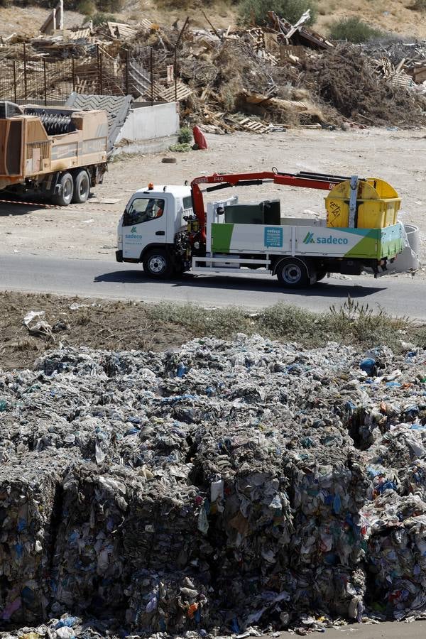 Las entrañas del complejo medioambiental de Sadeco en el Lobatón, en imágenes