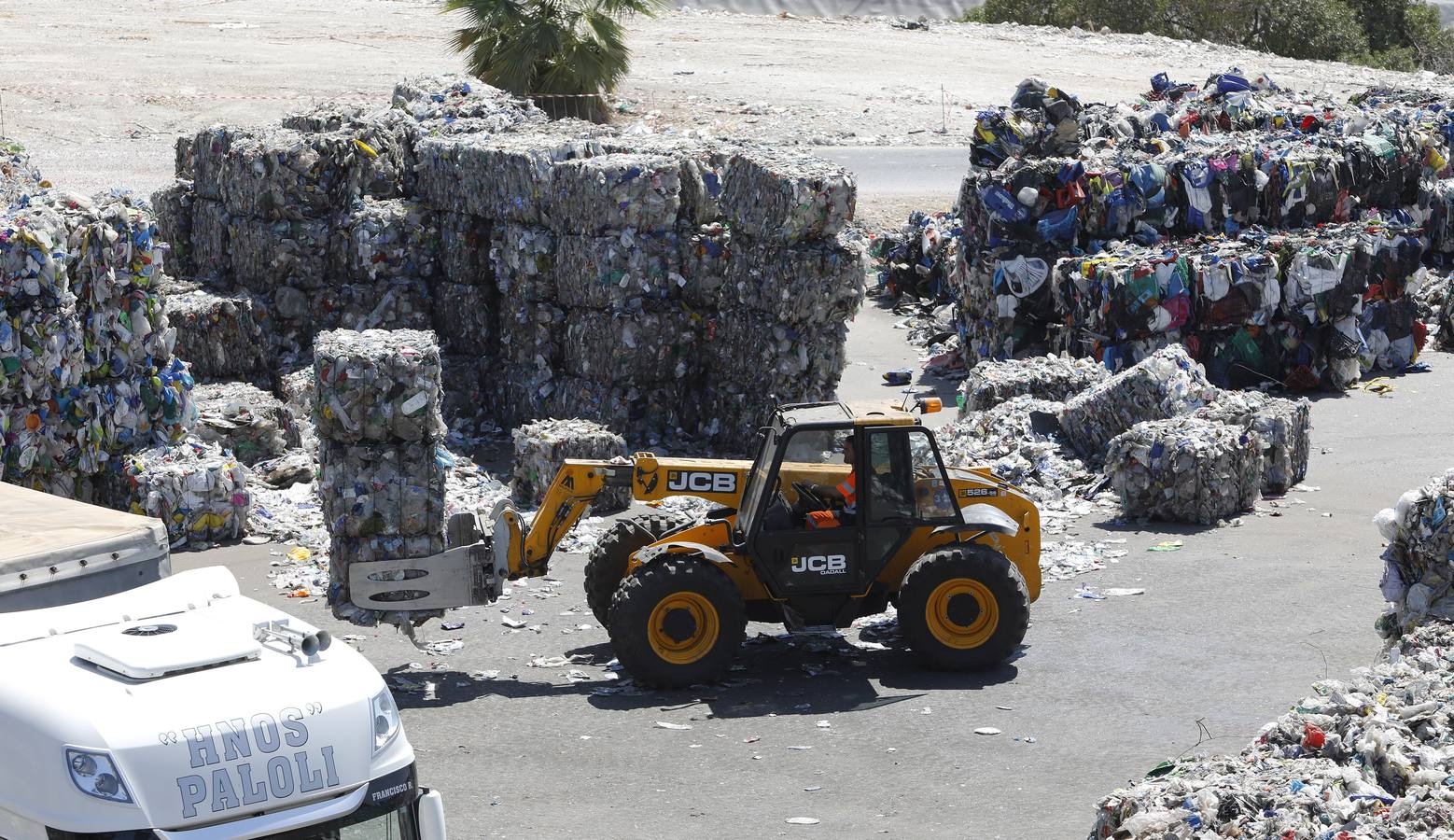 Las entrañas del complejo medioambiental de Sadeco en el Lobatón, en imágenes