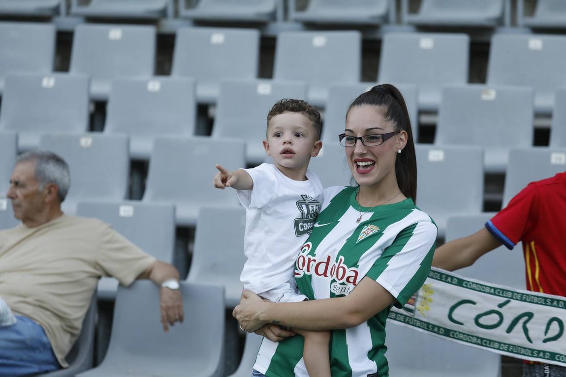 El Córdoba-Rayo Vallecano, en imágenes