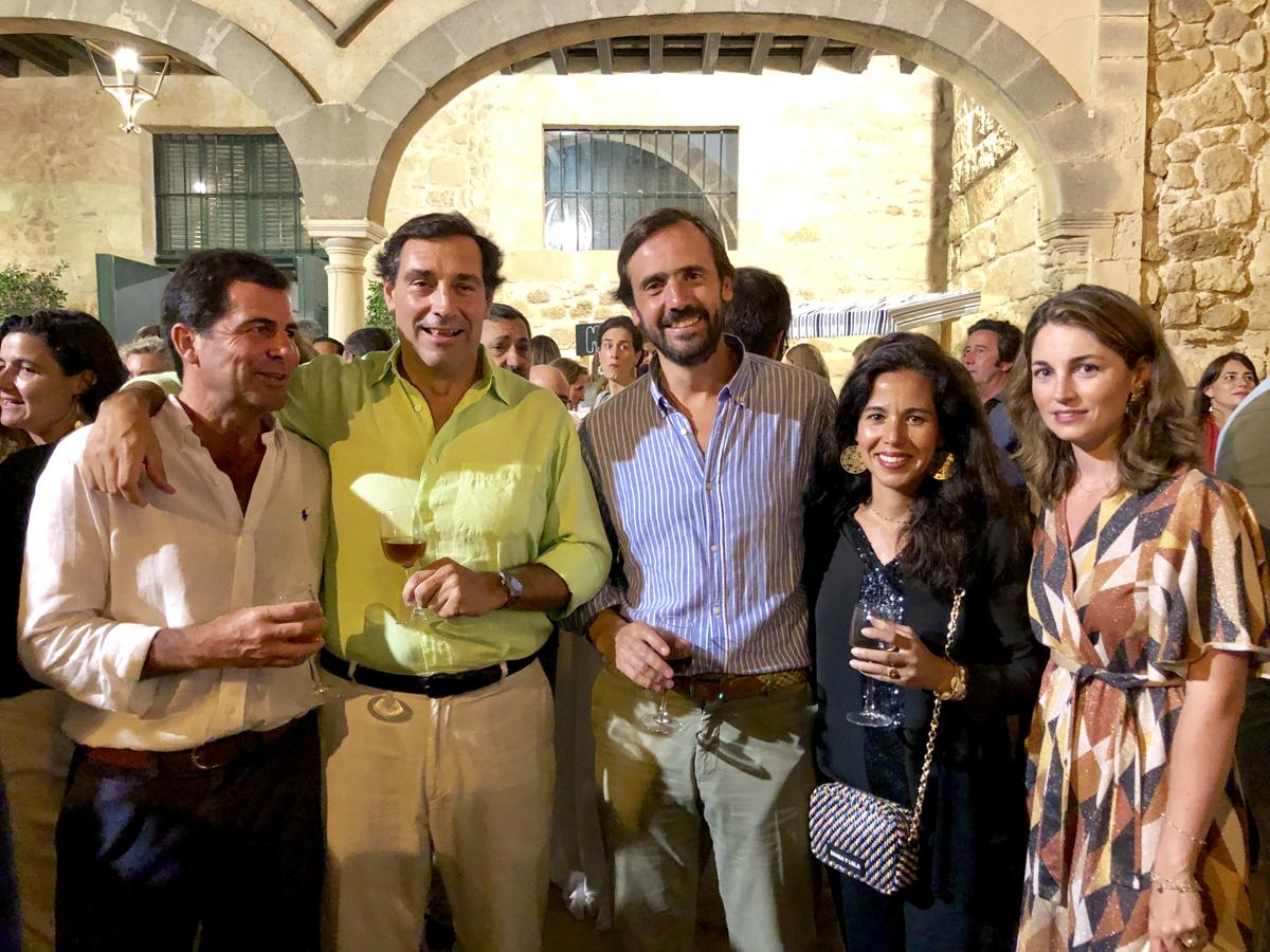 Pablo Briales, Javier Maldonado, Jorge Muñoz, Sofia Escrivá de Romani e Isabel Piñeiro.. 