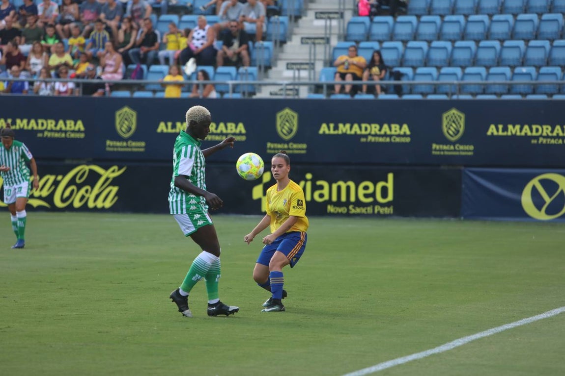 Las FOTOS del partido del Cádiz CF Femenino ante el Betis