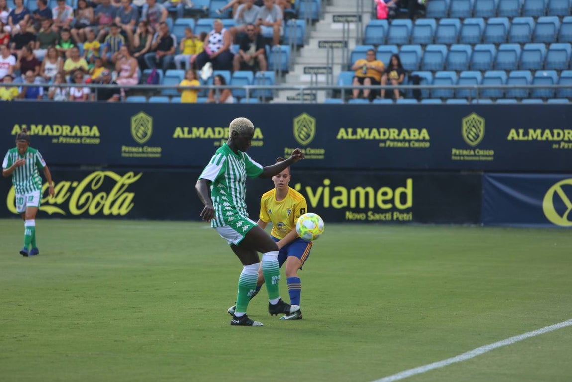 Las FOTOS del partido del Cádiz CF Femenino ante el Betis