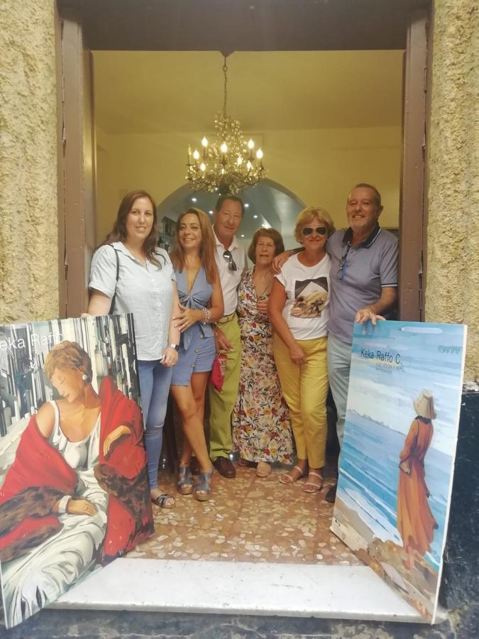 María Eugenia Lara, Rosa García neto, Chico Parra, Paz cornejo, Eduardo Ruiz Golluri.. 