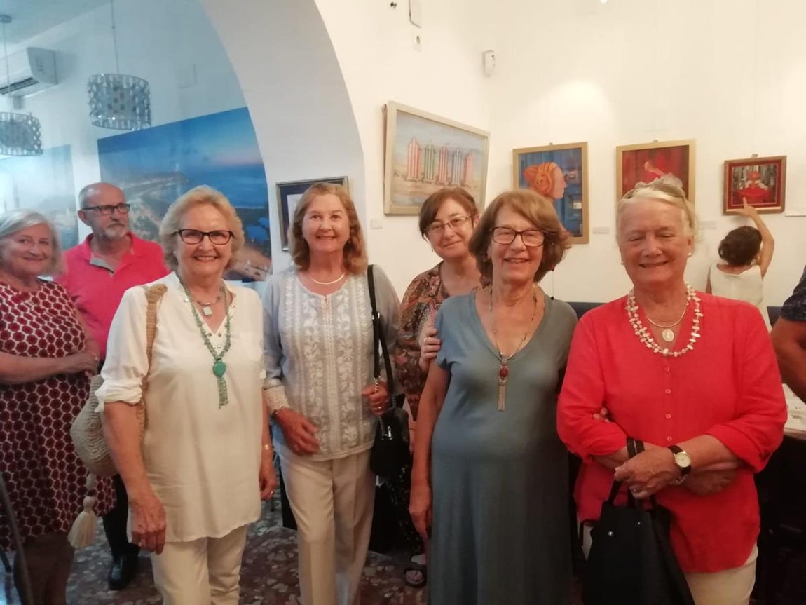 Rosa y Carmen Jaque, Carmen Cebrían Keka y Aurora Montero. 