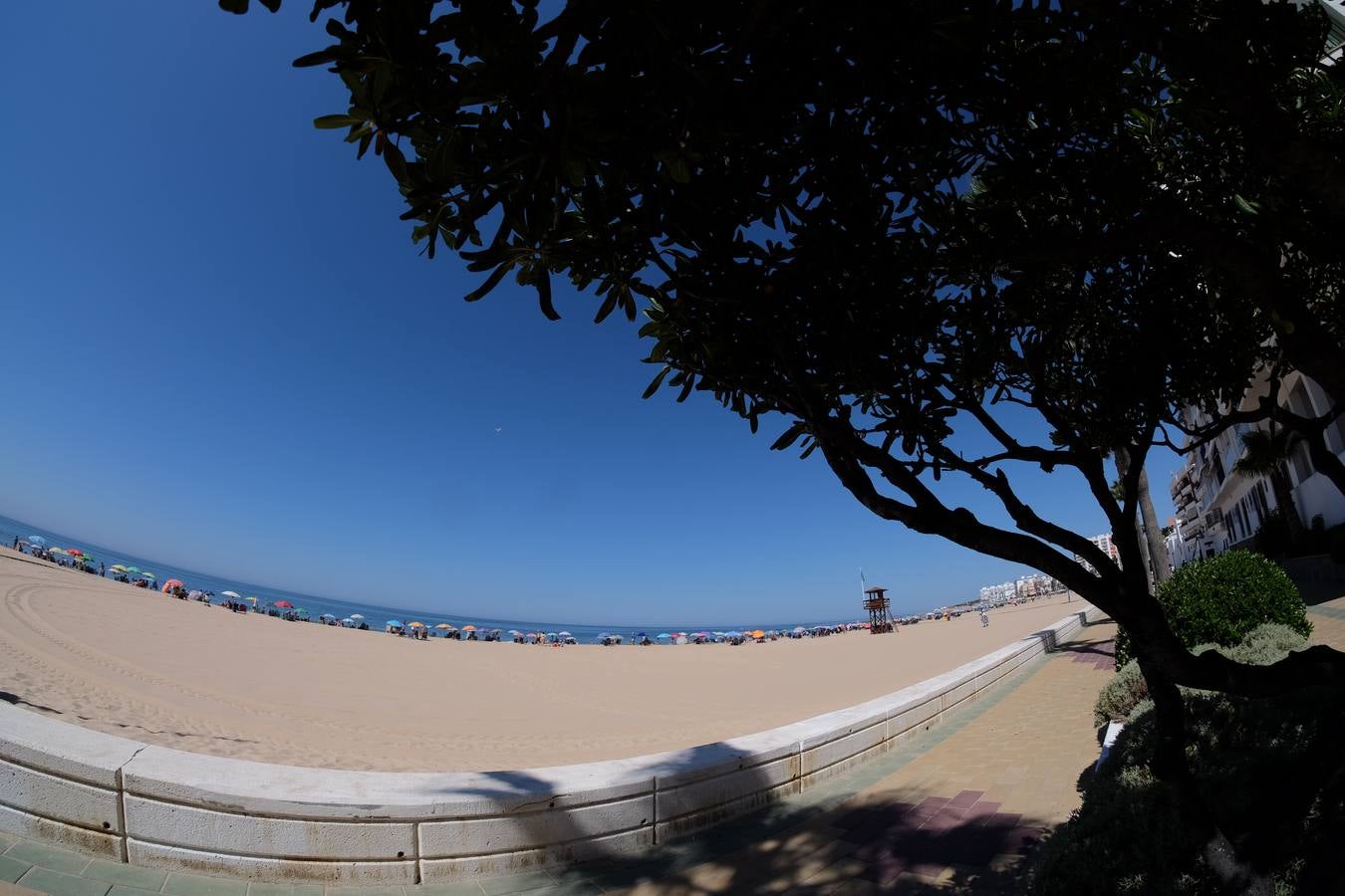 La Costilla, una excelente playa urbana en Rota