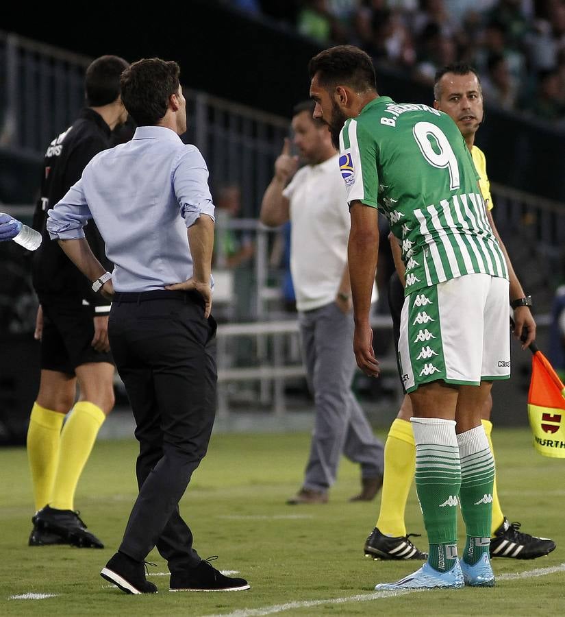 Las mejores imágenes del encuentro entre el Real Betis y el Real Valladolid en el Benito Villamarín