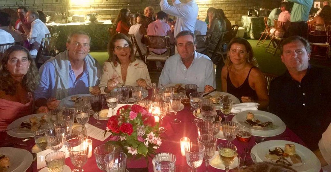 Concha González - Santiago, Pablo Neira, Guillermina González- Santiago, Javier Neira, Ada Oliver y Alejandro Grosso. 