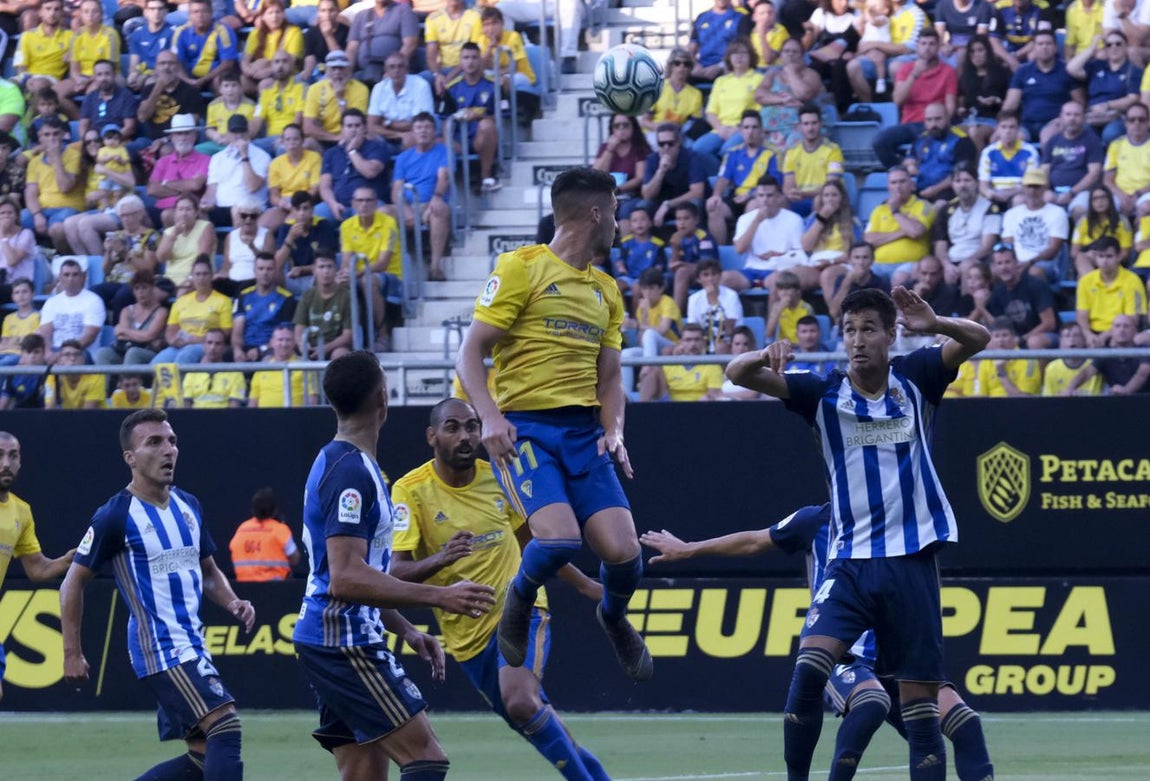 FOTOS: No te pierdas las mejores imágenes del Cádiz CF VS Ponferradina