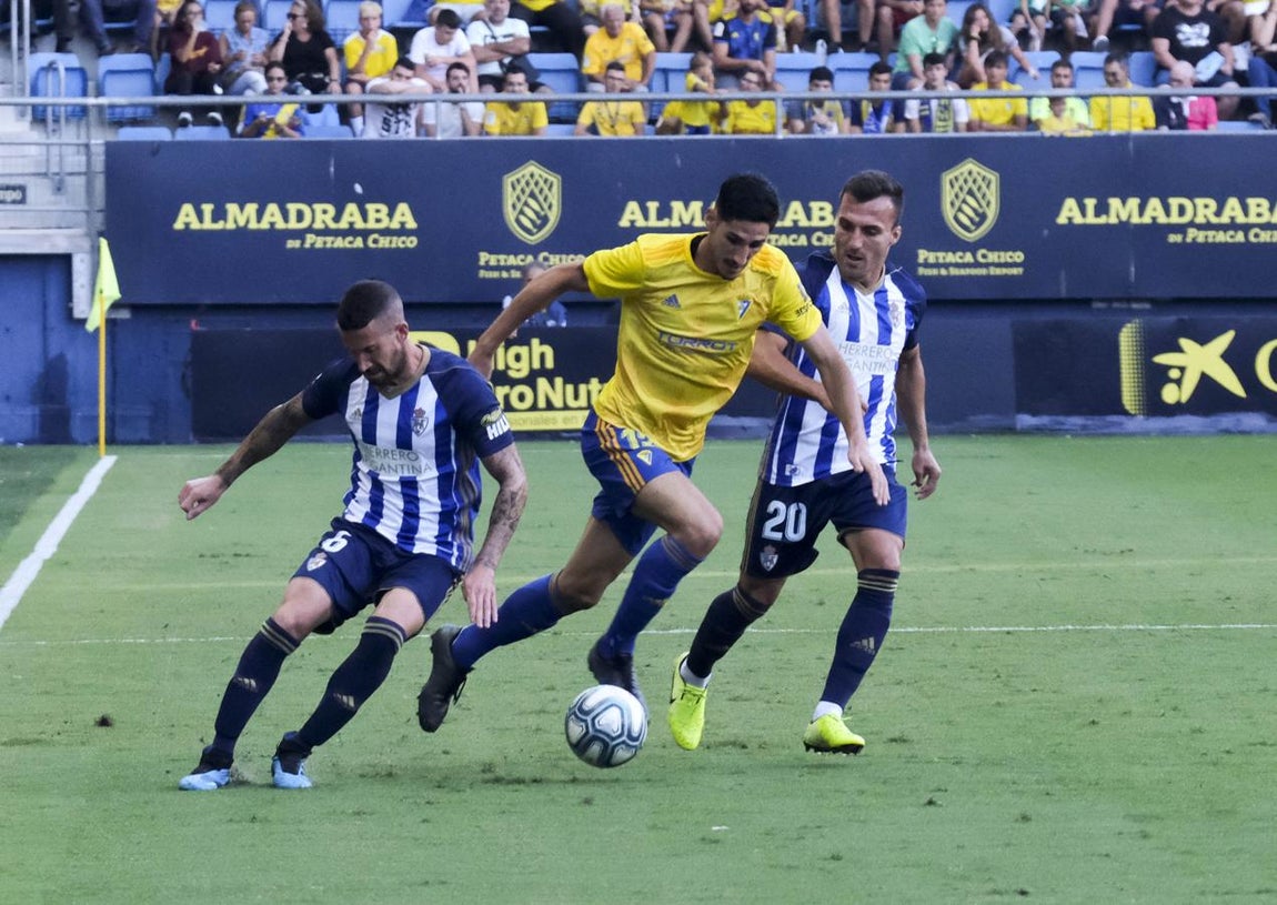 FOTOS: No te pierdas las mejores imágenes del Cádiz CF VS Ponferradina