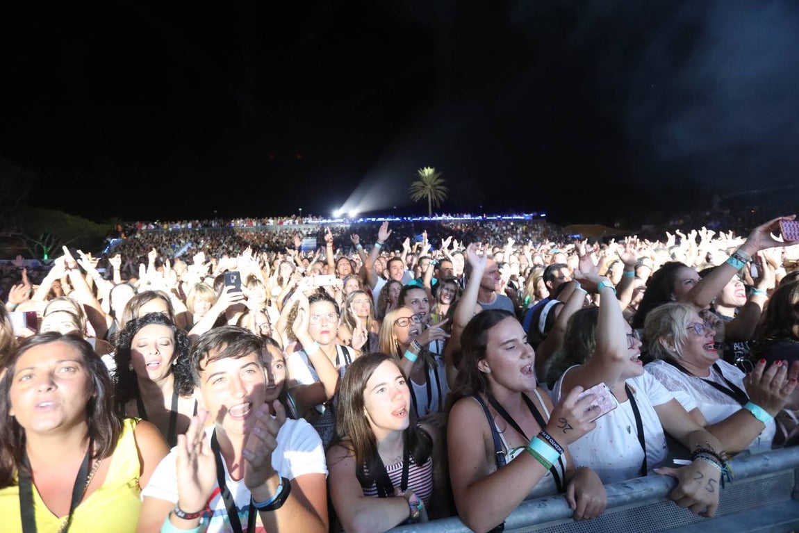 FOTOS: Manuel Carrasco llena el Concert Music de Sancti Petri, en Chiclana