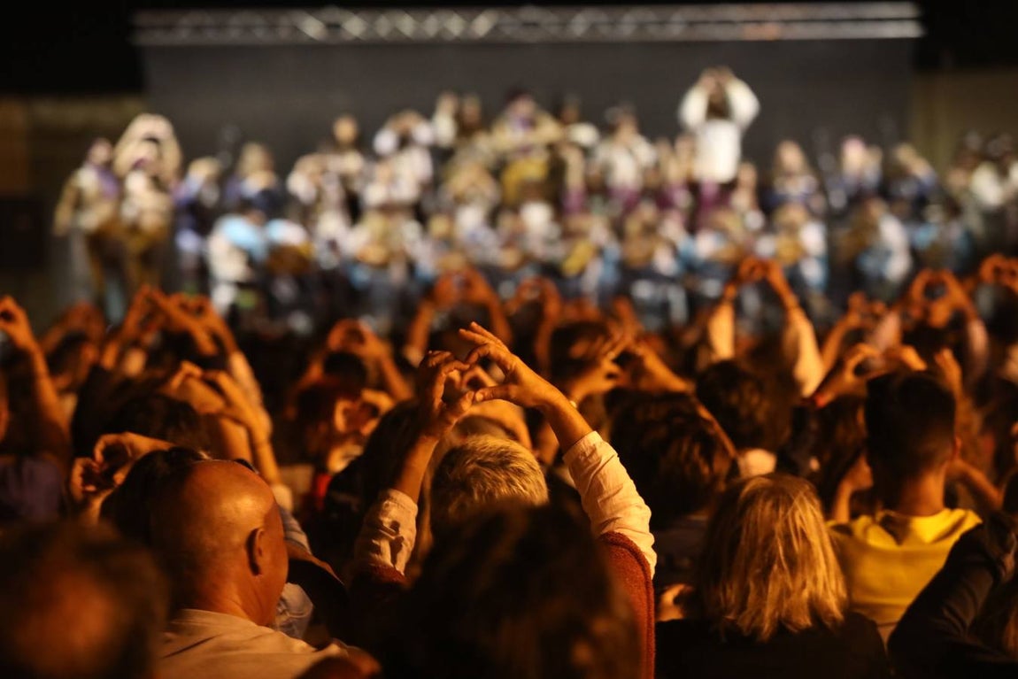 El Carnaval de Cádiz vuelve a celebrar el recuerdo de Juan Carlos Aragón