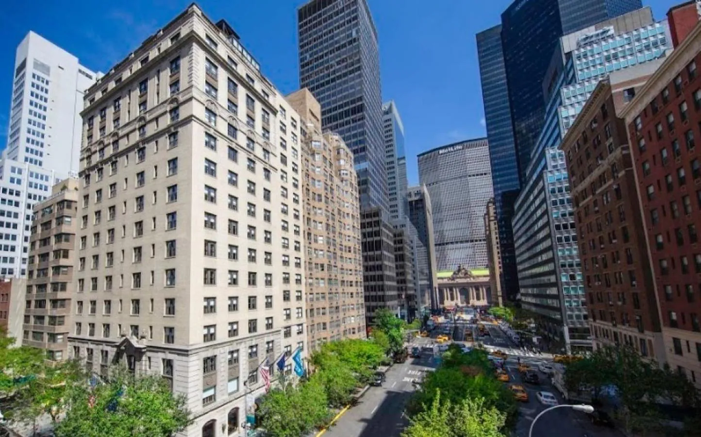 Hotel en Nueva York: 62 millones de €. En 2016 compró un hotel en el 70 Park Avenue. Está gestionado por Iberostar