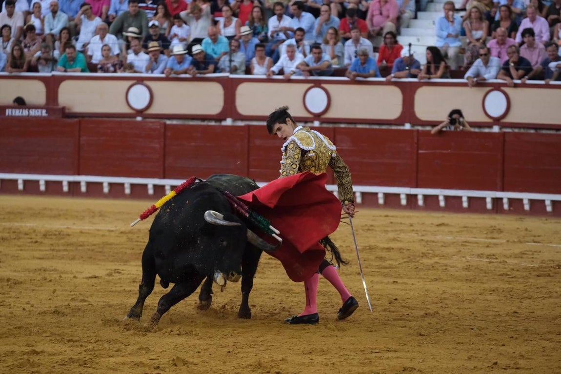 Corrida de &#039;El Juli&#039;, José María Manzanares y Daniel Crespo en El Puerto