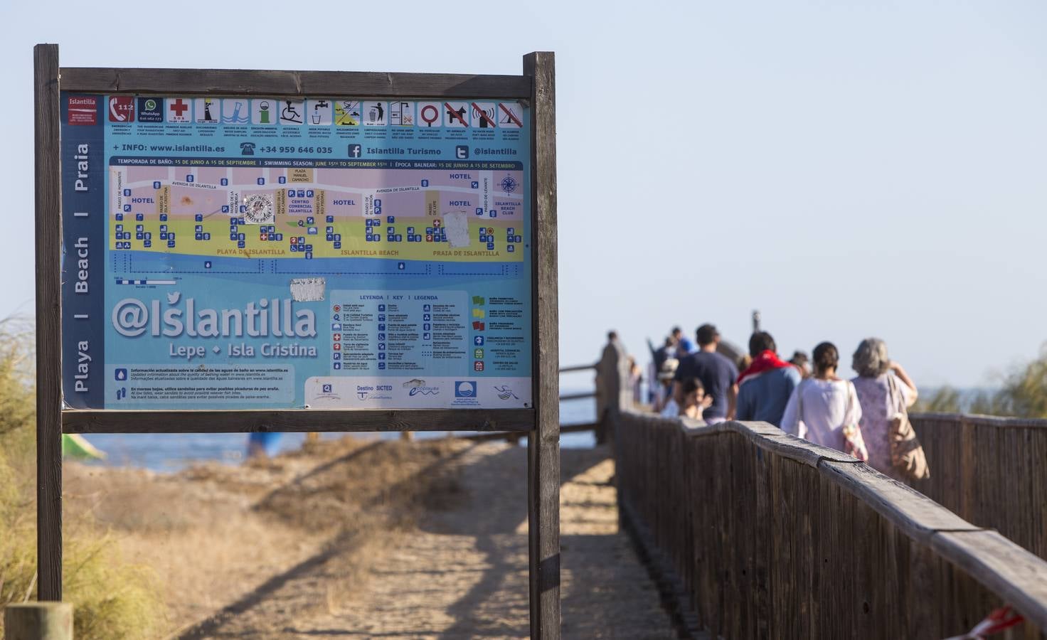 Fotogalería: Un placentero día de playa en Islantilla