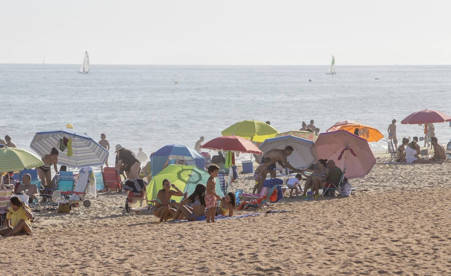 Fotogalería: Un placentero día de playa en Islantilla