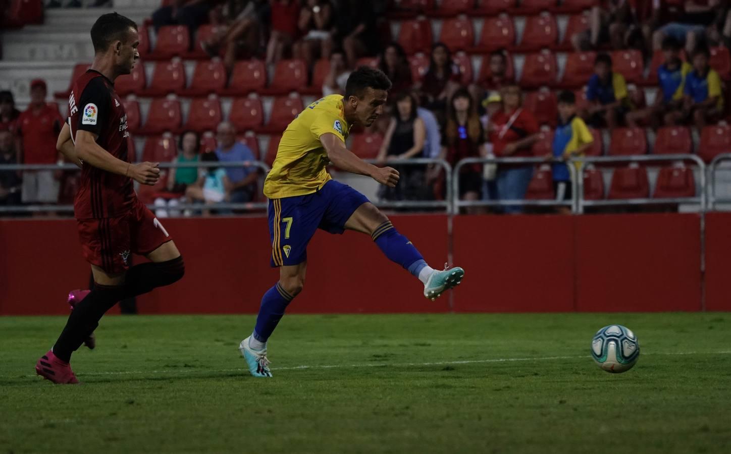 Las mejores imágenes del CD Mirandés-Cádiz CF