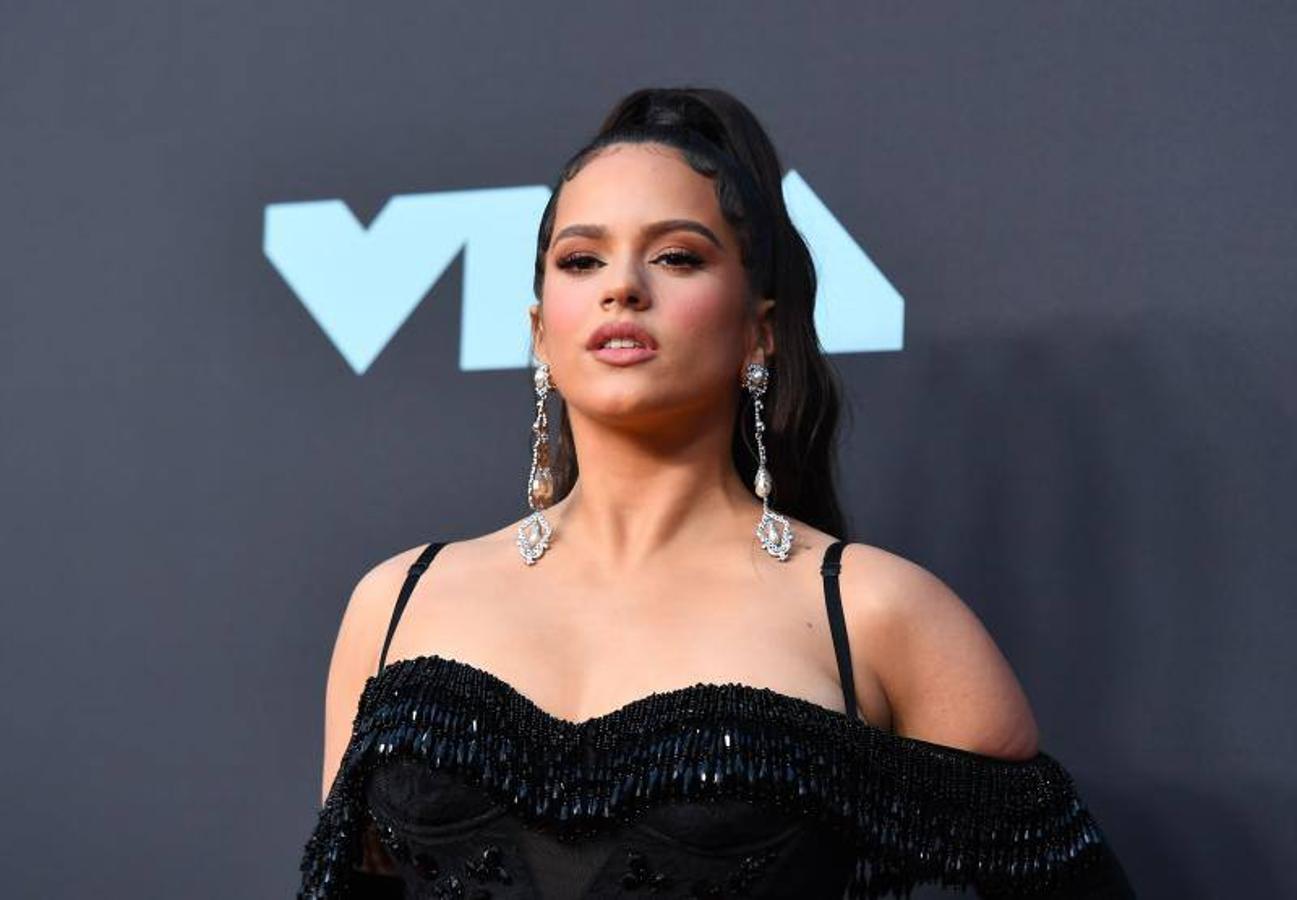 Así fue la actuación y alfombra roja de Rosalía en los MTV VMAs 2019