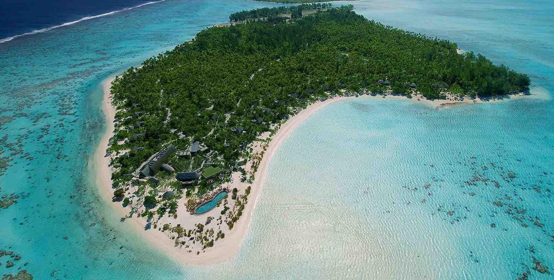 The Brando's. Se encuentra concretamente 30 millas noreste de la isla de Tahití y es el resort ecológico más exclusivo del mundo